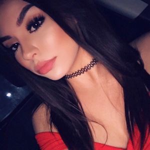 Meet your Posher, Carmen